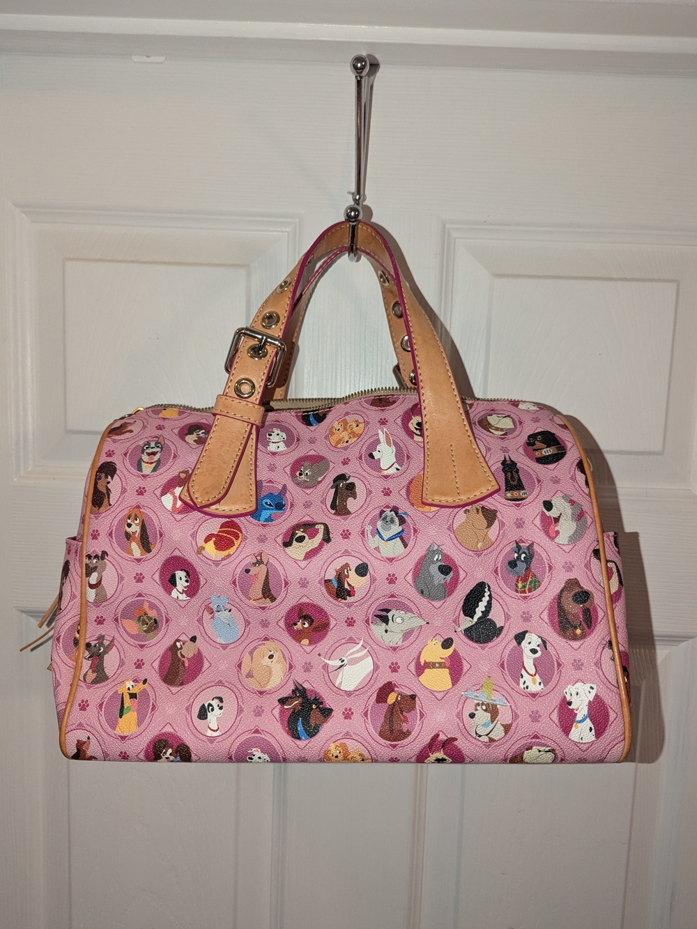 2018 Disney Dooney & Bourke Pink Disney Dogs Satchel - Picture 2 of 5